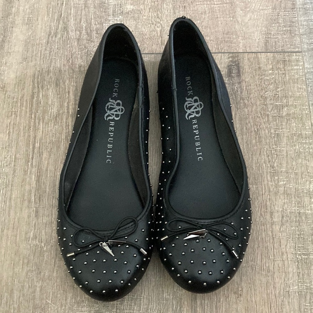 Rock and Republic Black Flats